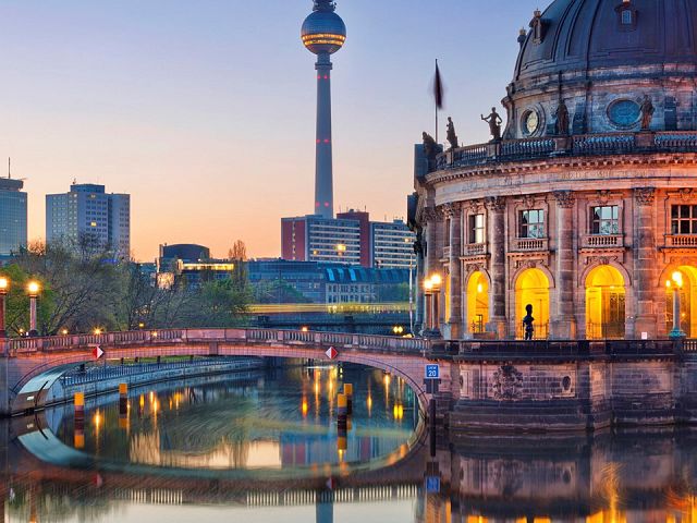 BERLIN Y CIUDADES IMPERIALES 16 DIAS - AGO 2022