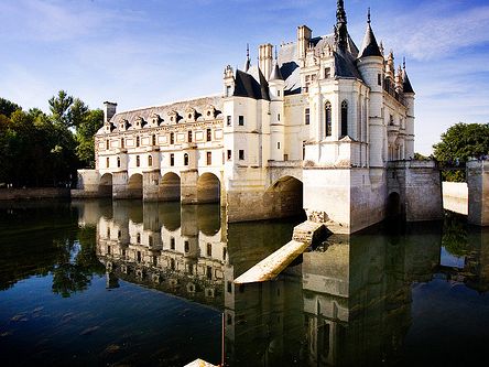 CASTILLOS DEL LOIRA, BRETAÑA, NORMANDIA Y PARIS - 8 DIAS